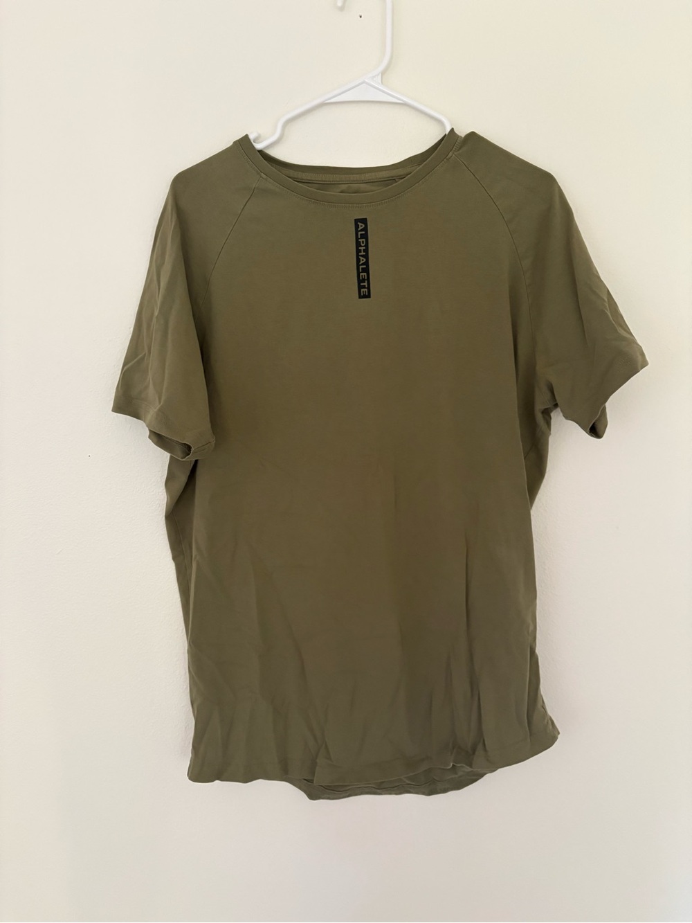 Alphalete Performance Tee Men's Olive Green Short-Sleeve Crew Neck Shirt LARGE